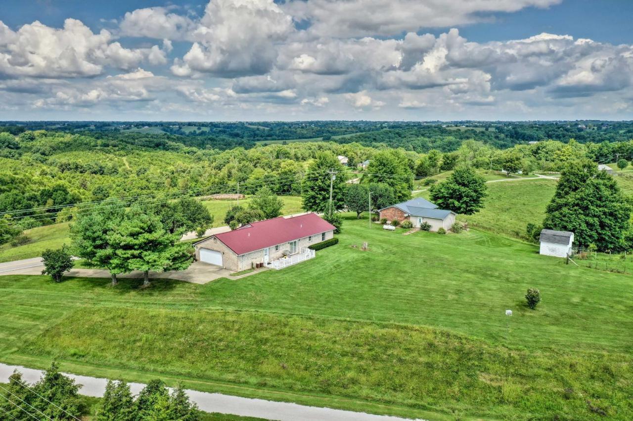 Charming Williamstown Retreat With Private Yard Villa Екстериор снимка